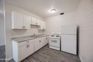 864 E Chandler Blvd, Chandler, AZ 85225 - Photo 7
