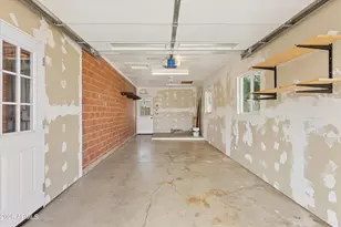 4201 W Tuckey Ln, Phoenix, AZ 85019 - Photo 31