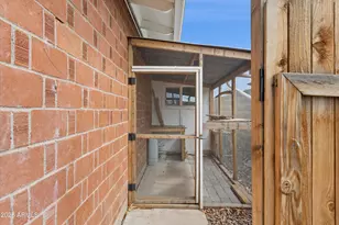 4201 W Tuckey Ln, Phoenix, AZ 85019 - Photo 35