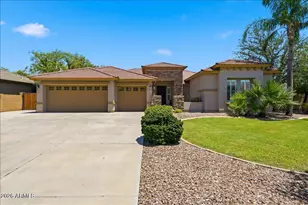 845 N Thunderbird Ave, Gilbert, AZ 85234 - Photo 1
