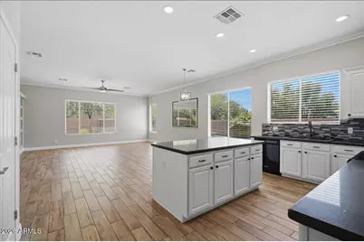 845 N Thunderbird Avenue, Gilbert, AZ 85234 - Photo 13