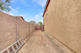 15990 W Jenan Dr, Surprise, AZ 85379 - Photo 67