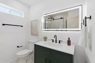 1238 E Almeria Rd, Phoenix, AZ 85006 - Photo 17