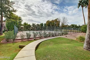 9465 N 92nd St, Scottsdale, AZ 85258 - Photo 23