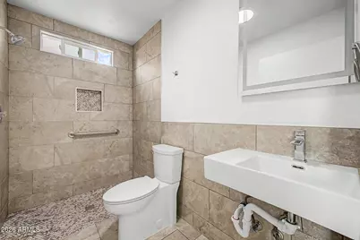 5708 N 42nd Lane, Phoenix, AZ 85019 - Photo 13