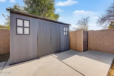 5708 N 42nd Lane, Phoenix, AZ 85019 - Photo 19
