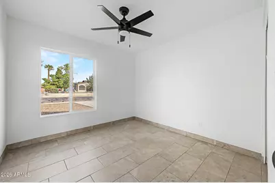 5708 N 42nd Lane, Phoenix, AZ 85019 - Photo 15