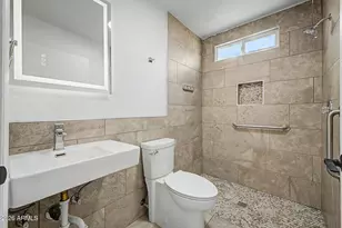 5708 N 42nd Ln, Phoenix, AZ 85019 - Photo 21