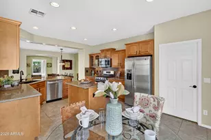 13055 W Redbird Road W, Peoria, AZ 85383 - Photo 19