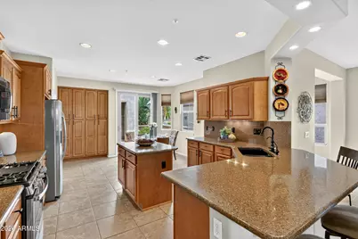 13055 W Redbird Road W, Peoria, AZ 85383 - Photo 13