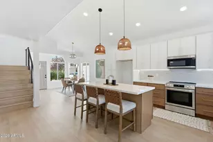 3713 E Taro Ln, Phoenix, AZ 85050 - Photo 11