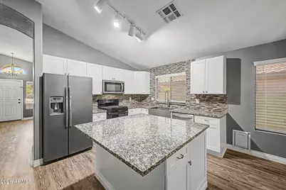 21248 N 88th Lane, Peoria, AZ 85382 - Photo 5