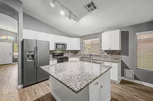 21248 N 88th Ln, Peoria, AZ 85382 - Photo 5