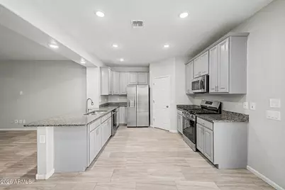 13027 W Lamar Road, Glendale, AZ 85307 - Photo 15