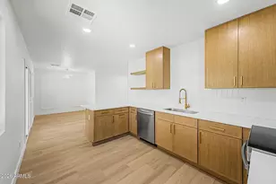 1818 W Morten Ave, Phoenix, AZ 85021 - Photo 13