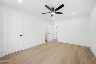 1818 W Morten Ave, Phoenix, AZ 85021 - Photo 15