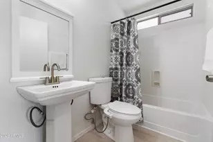 1001 E Mountain View Rd, San Tan Valley, AZ 85143 - Photo 29