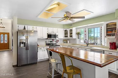 15679 W Duane Lane, Surprise, AZ 85387 - Photo 9