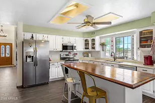 15679 W Duane Ln, Surprise, AZ 85387 - Photo 9