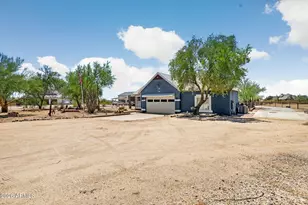15679 W Duane Ln, Surprise, AZ 85387 - Photo 3