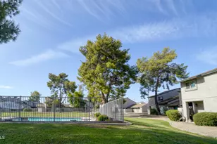 253 E Beck Ln, Phoenix, AZ 85022 - Photo 19