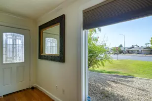 253 E Beck Ln, Phoenix, AZ 85022 - Photo 7