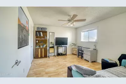 253 E Beck Lane, Phoenix, AZ 85022 - Photo 17