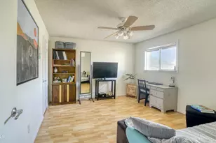 253 E Beck Ln, Phoenix, AZ 85022 - Photo 17