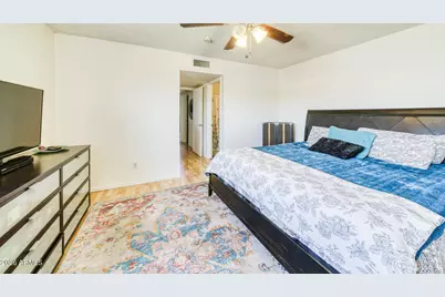 253 E Beck Lane, Phoenix, AZ 85022 - Photo 11