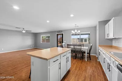 22455 N Davis Way, Maricopa, AZ 85138 - Photo 15