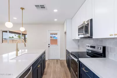 3830 W Claremont Street, Phoenix, AZ 85019 - Photo 5