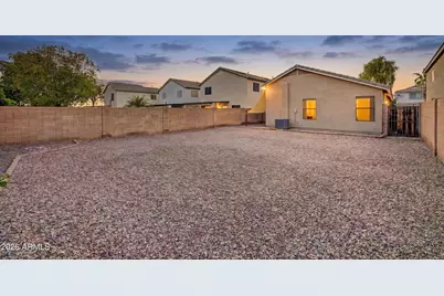 375 E Leslie Avenue, San Tan Valley, AZ 85140 - Photo 11