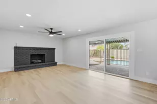 11002 N 45th Ave, Glendale, AZ 85304 - Photo 9