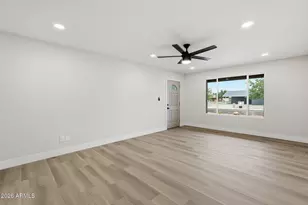 11002 N 45th Ave, Glendale, AZ 85304 - Photo 7