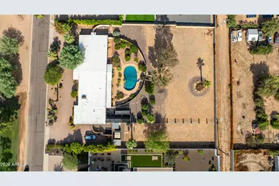 8622 E Cactus Wren Road, Scottsdale, AZ 85250 - Photo 11