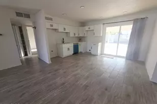 2516 N 47th Dr, Phoenix, AZ 85035 - Photo 11