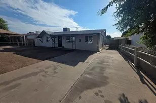 2516 N 47th Dr, Phoenix, AZ 85035 - Photo 3
