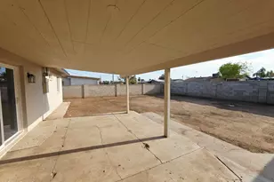 2516 N 47th Dr, Phoenix, AZ 85035 - Photo 17
