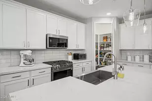 13187 W Redstone Dr, Peoria, AZ 85383 - Photo 5