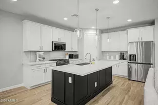 13187 W Redstone Dr, Peoria, AZ 85383 - Photo 7