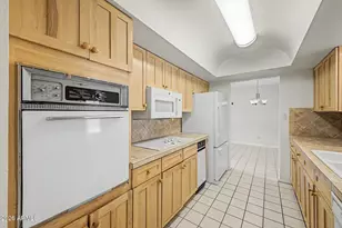 2801 E North Ln, Phoenix, AZ 85028 - Photo 15