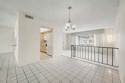 2801 E North Lane, Phoenix, AZ 85028 - Photo 11