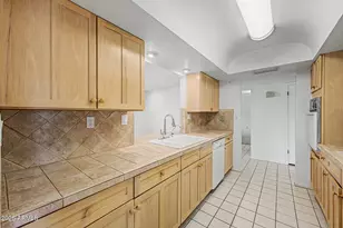 2801 E North Ln, Phoenix, AZ 85028 - Photo 17