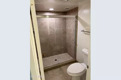 4111 E Camelback Road #17, Phoenix, AZ 85018 - Photo 11
