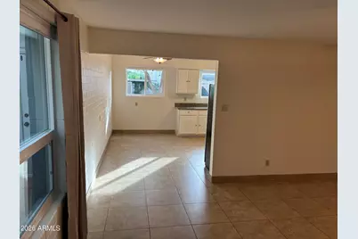 4111 E Camelback Road #17, Phoenix, AZ 85018 - Photo 5