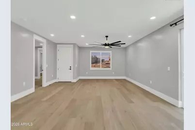 6019 W Greenbriar Drive, Glendale, AZ 85308 - Photo 7