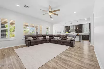 1076 E Kensington Road, Gilbert, AZ 85297 - Photo 5