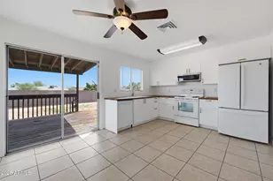 1126 W Auburn Dr, Tempe, AZ 85283 - Photo 7