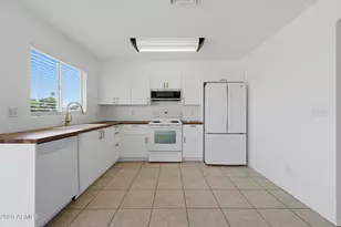 1126 W Auburn Dr, Tempe, AZ 85283 - Photo 9