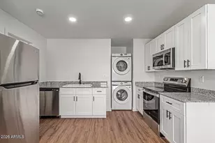3153 W Sweetwater Ave, Phoenix, AZ 85029 - Photo 1